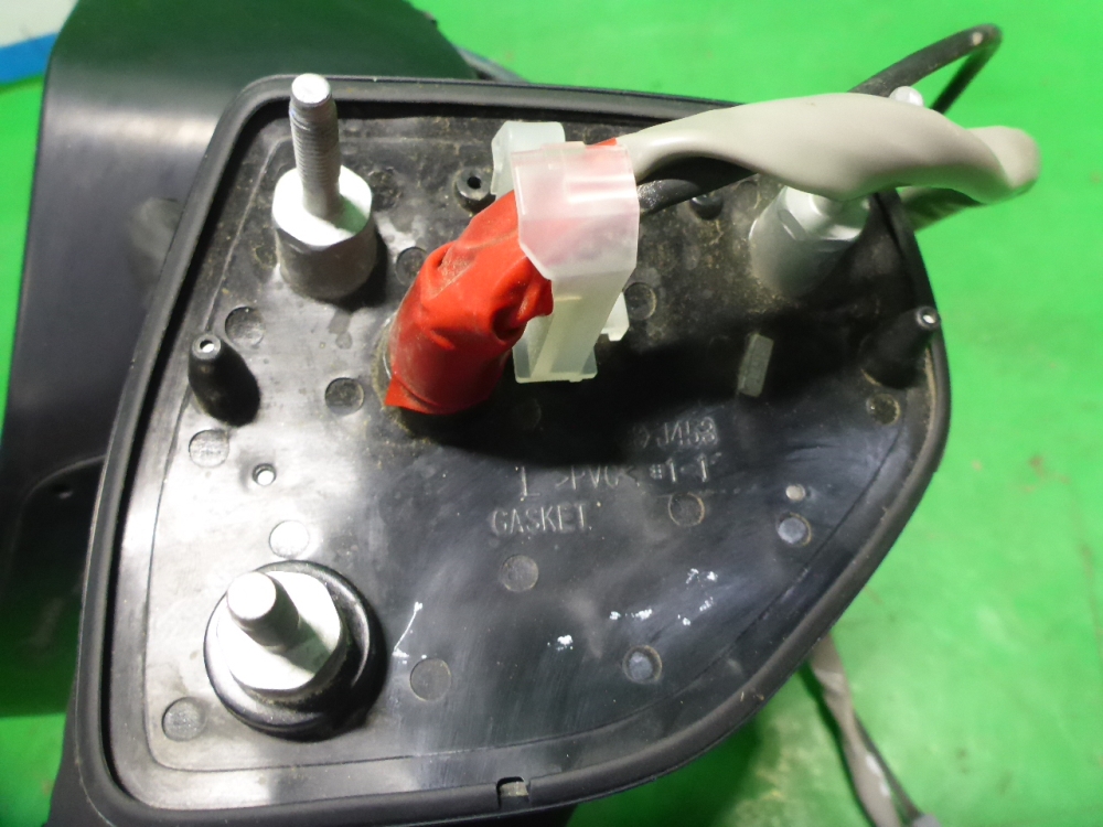 Зеркало левое электрическое