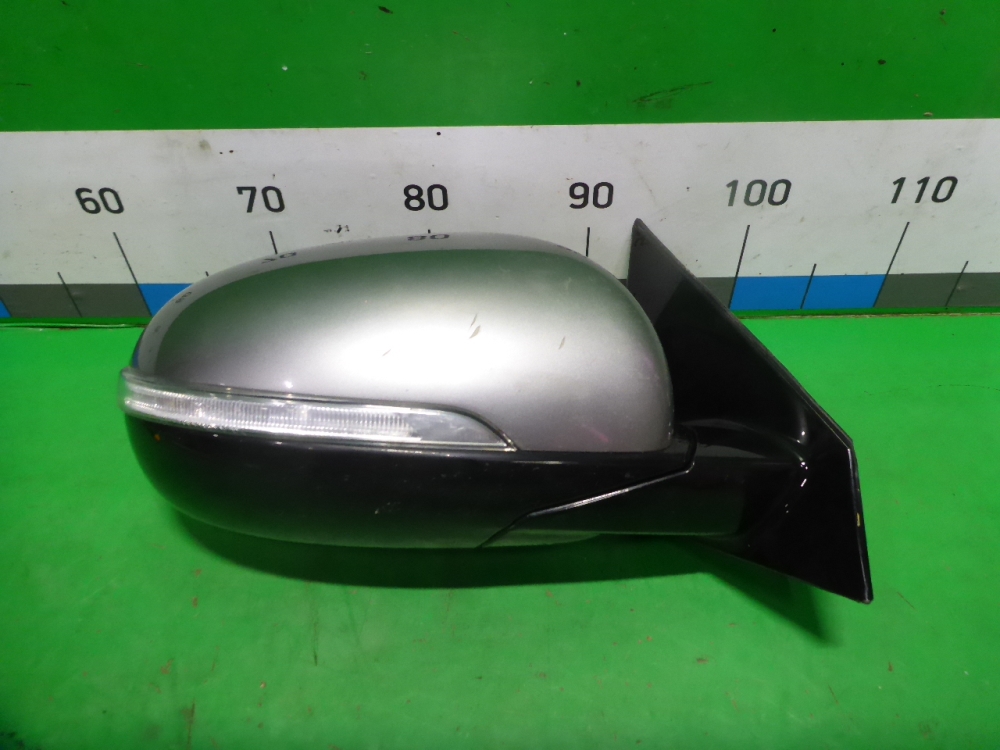 Зеркало правое электрическое