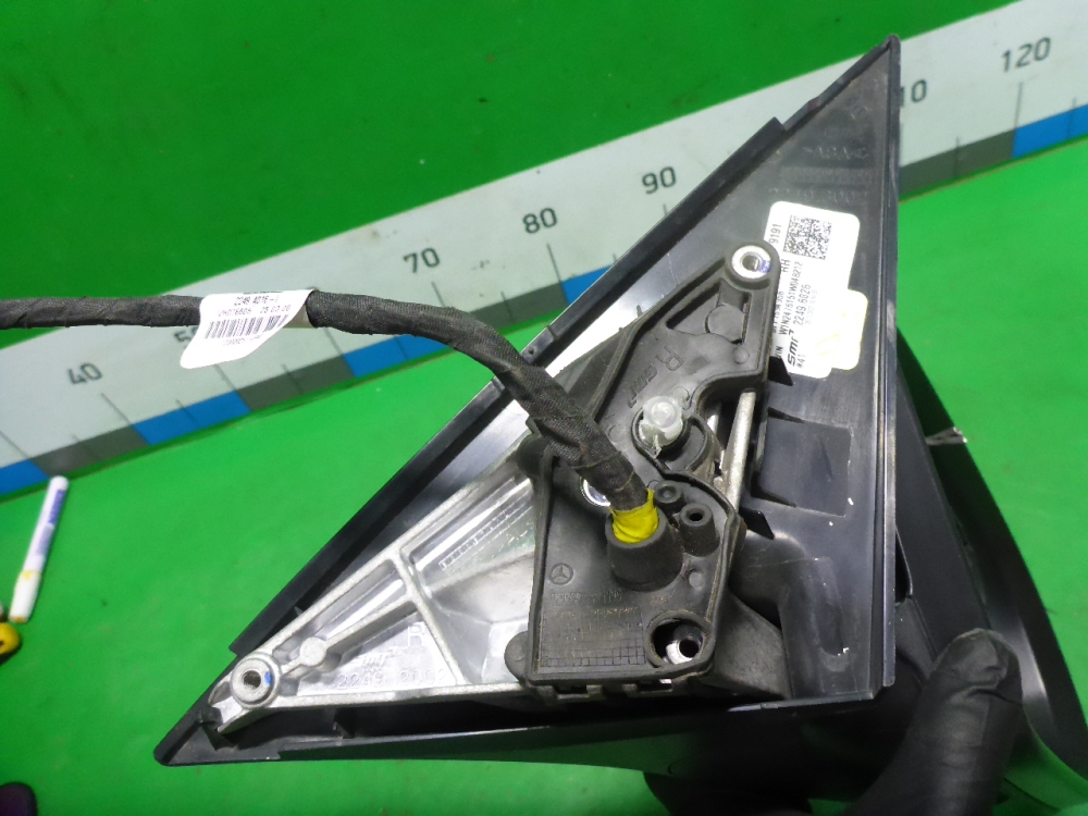 Зеркало правое электрическое