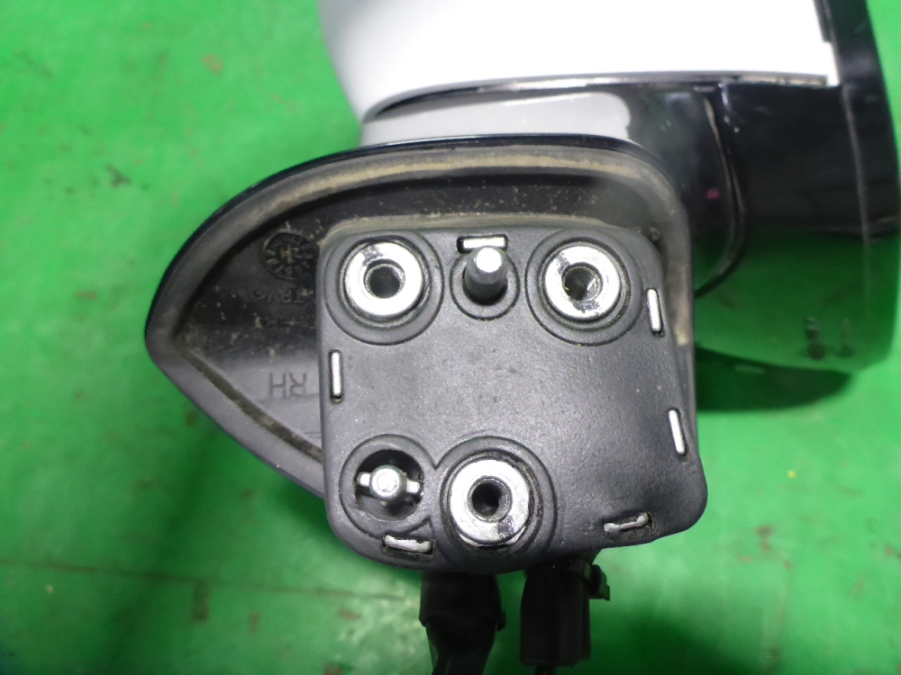 Зеркало правое электрическое