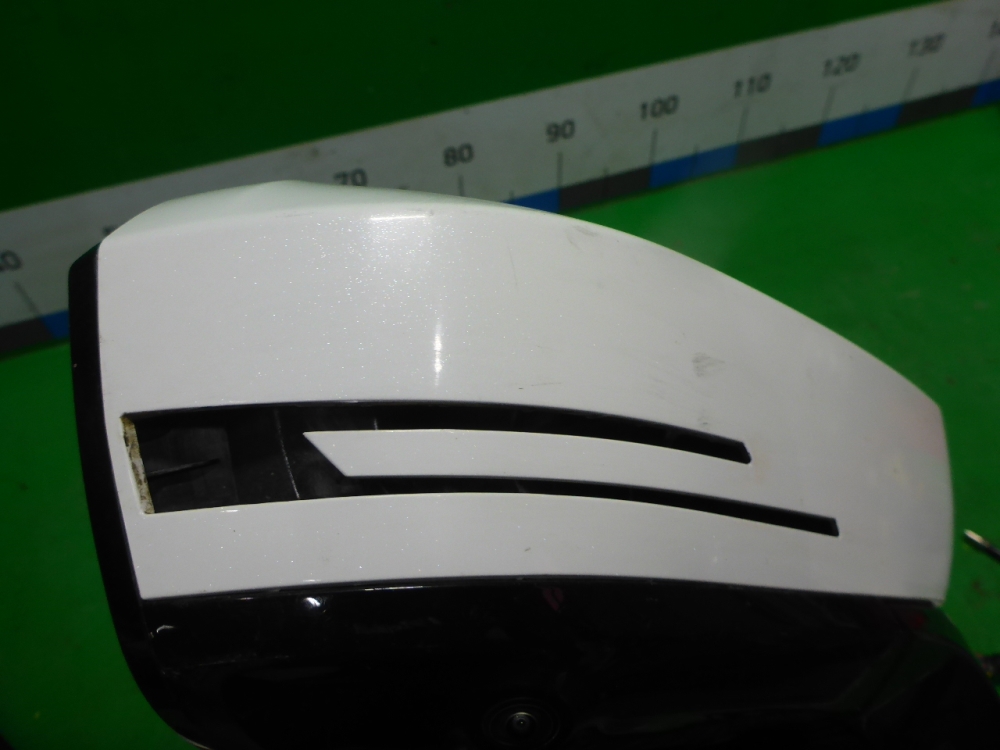 Зеркало правое электрическое