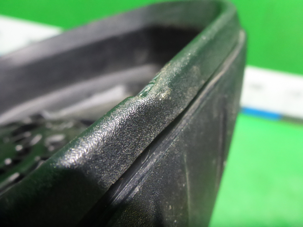 Зеркало правое электрическое