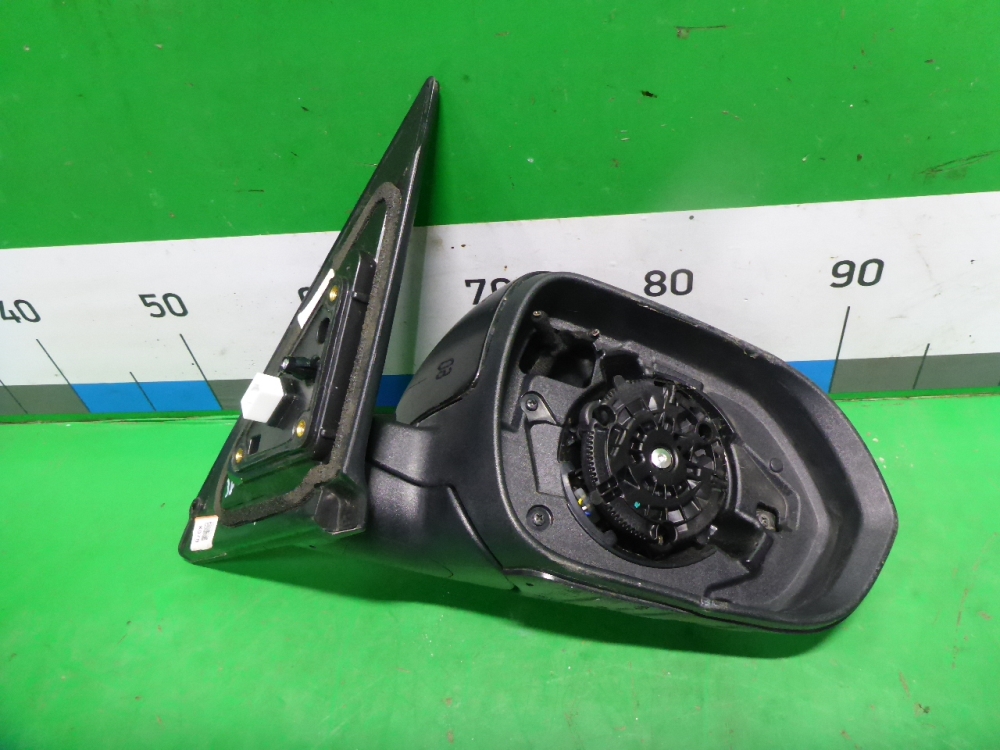 Зеркало правое электрическое