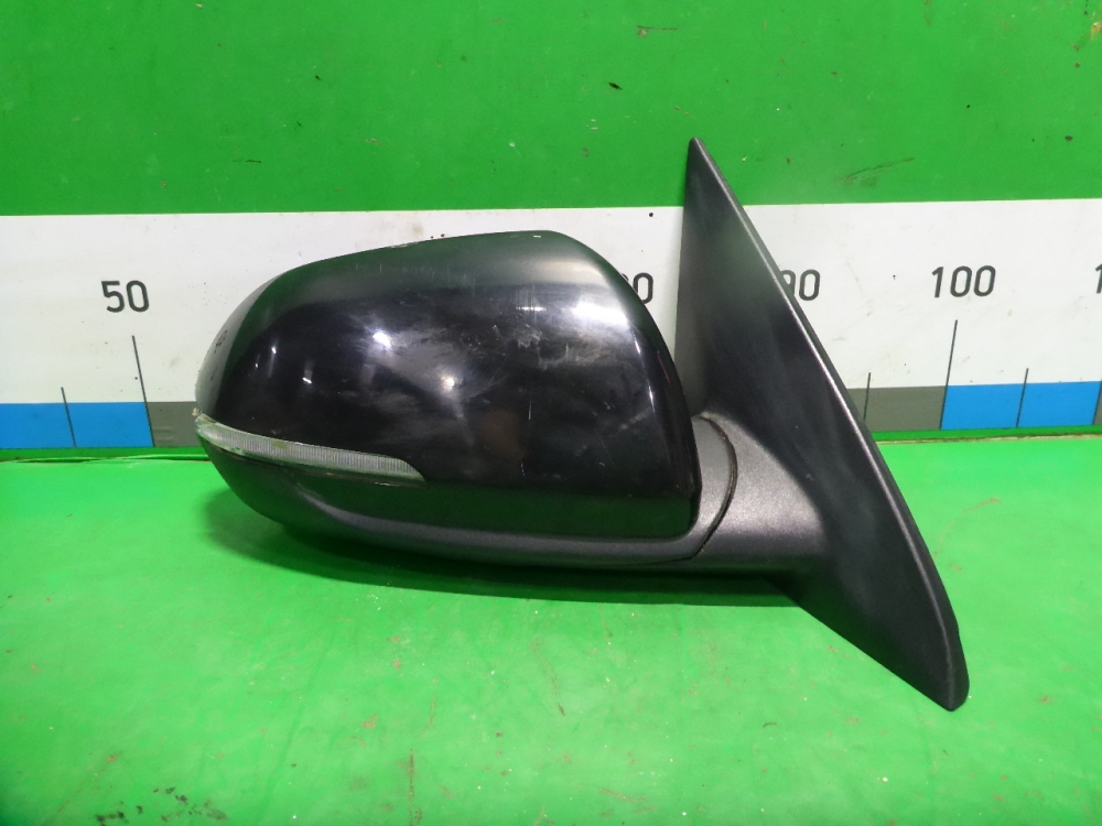 Зеркало правое электрическое