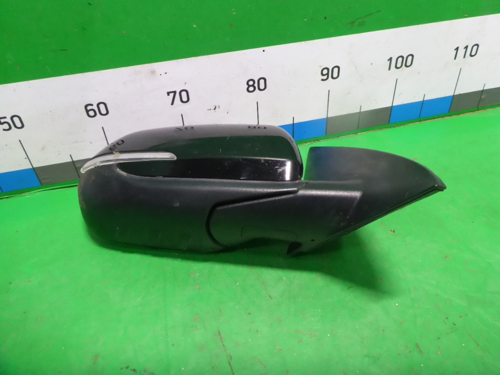 Зеркало правое электрическое