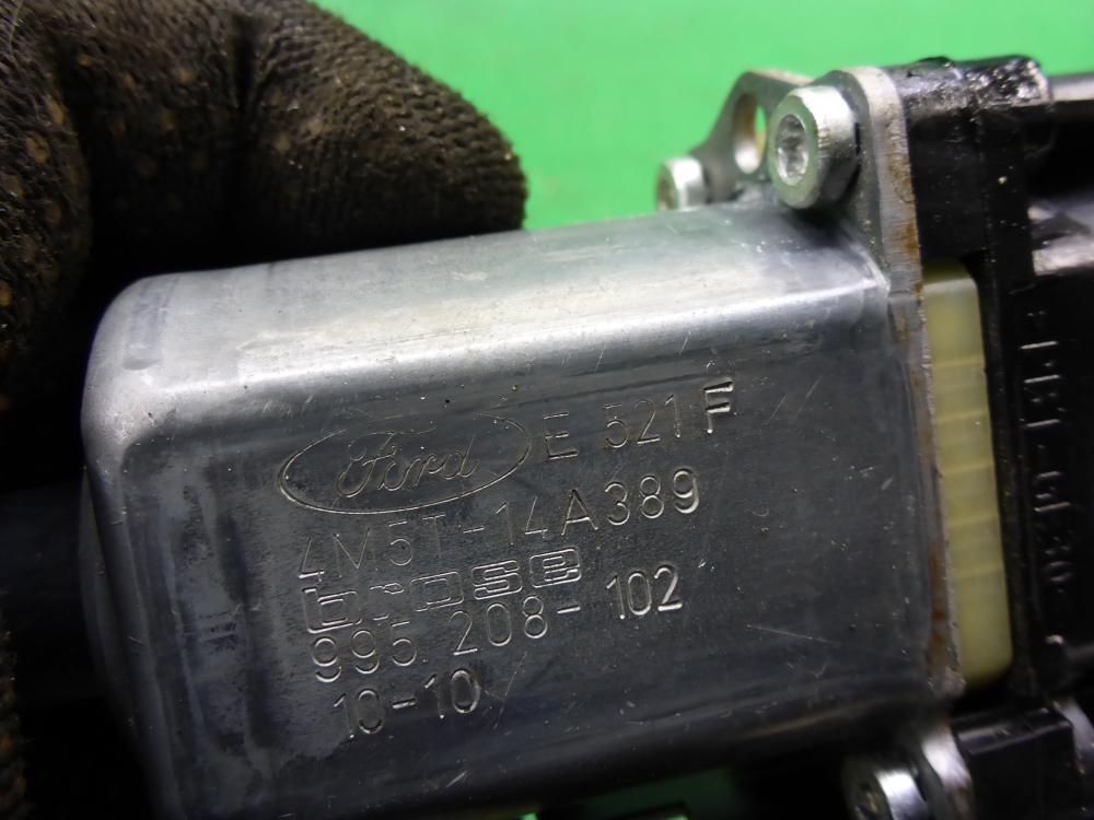 Моторчик стеклоподъемника