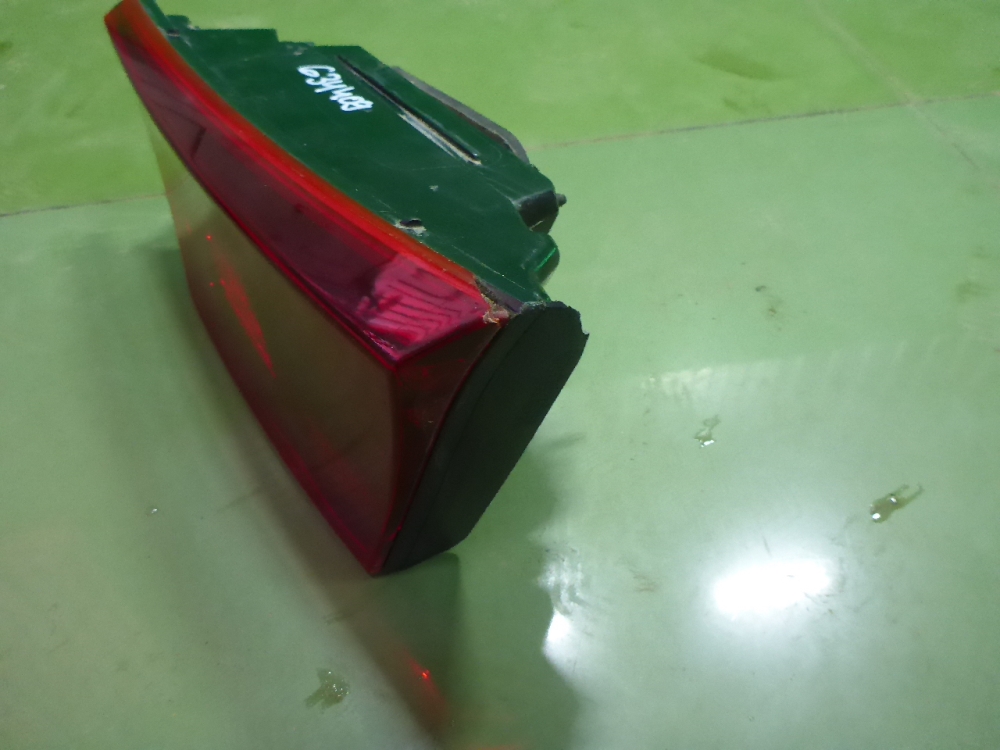 Фонарь задний внутренний правый