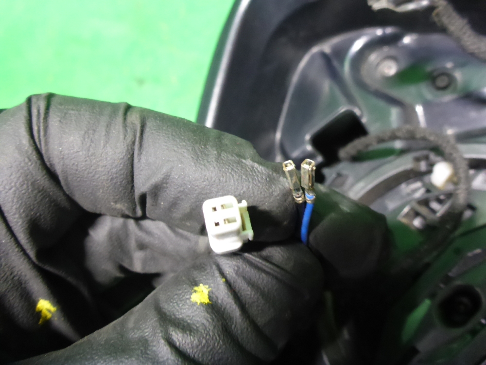 Зеркало левое электрическое