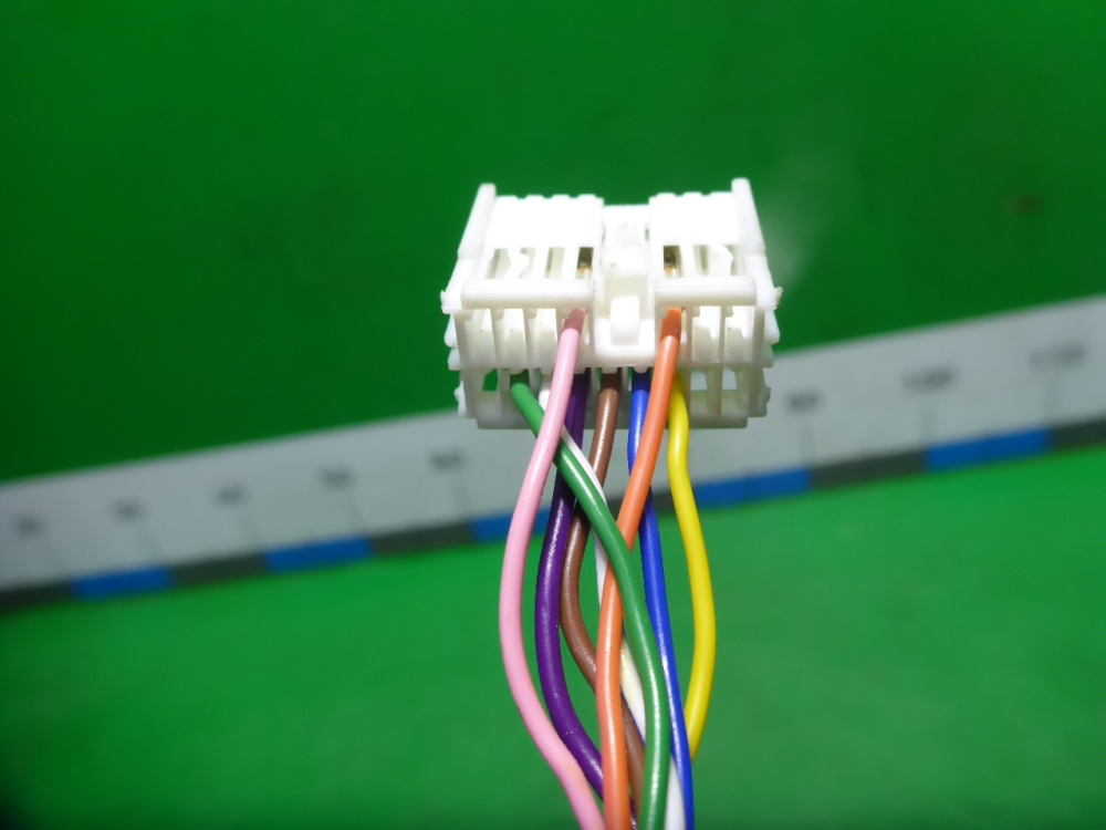 Зеркало правое электрическое