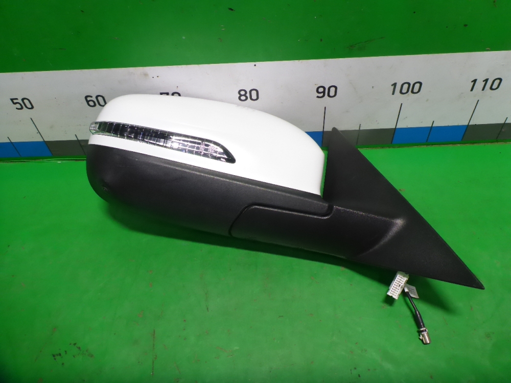 Зеркало правое электрическое