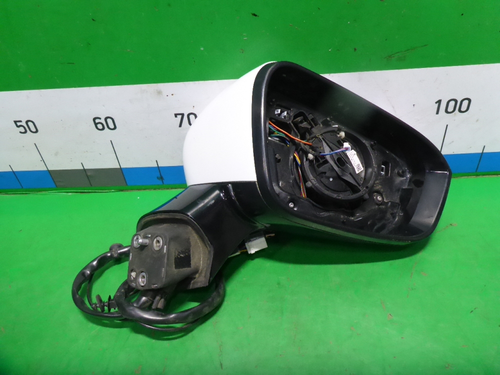 Зеркало правое электрическое