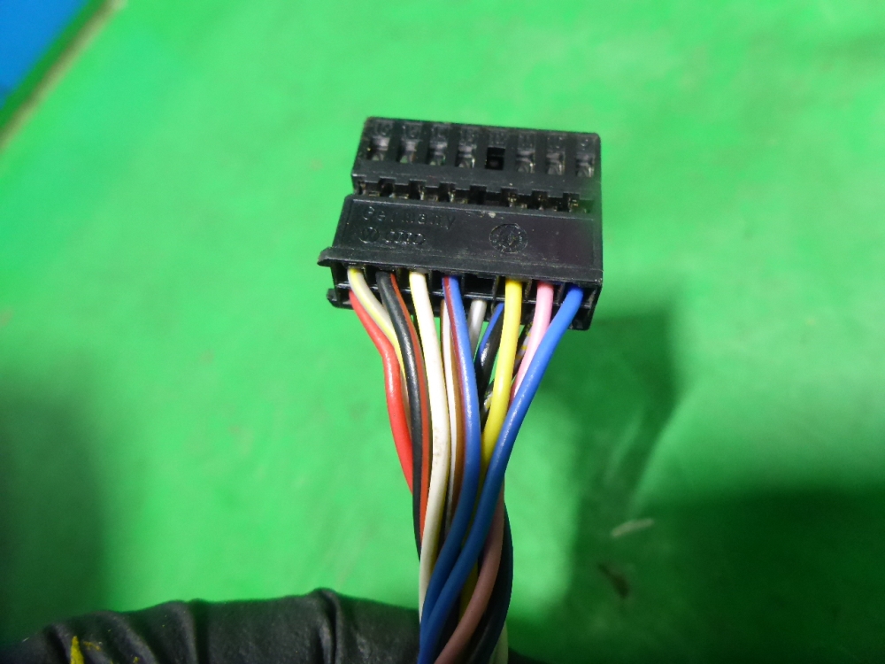 Зеркало правое электрическое