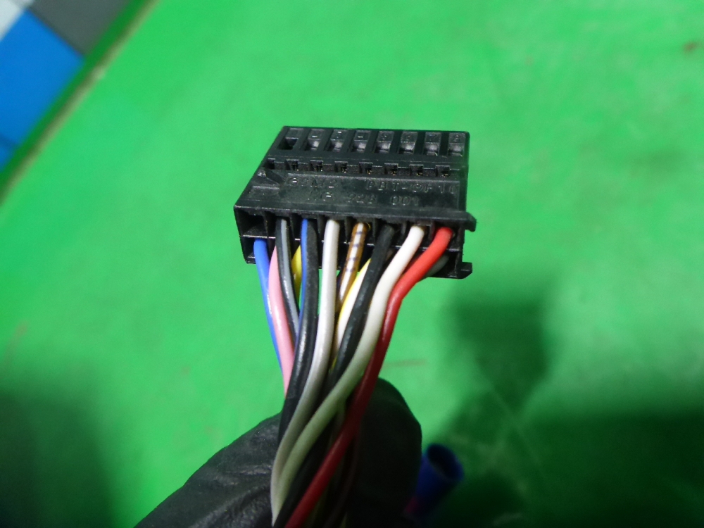 Зеркало правое электрическое