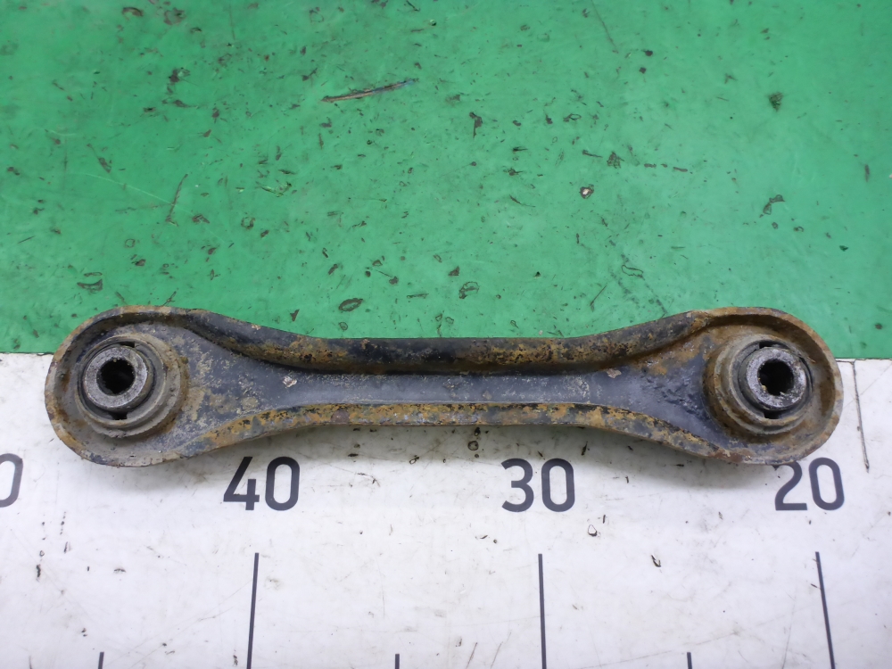 Тяга задняя нижняя