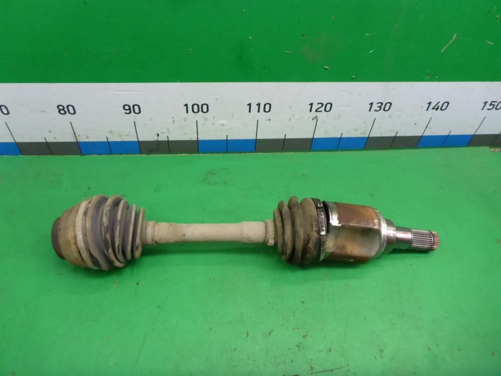 Полуось передняя левая