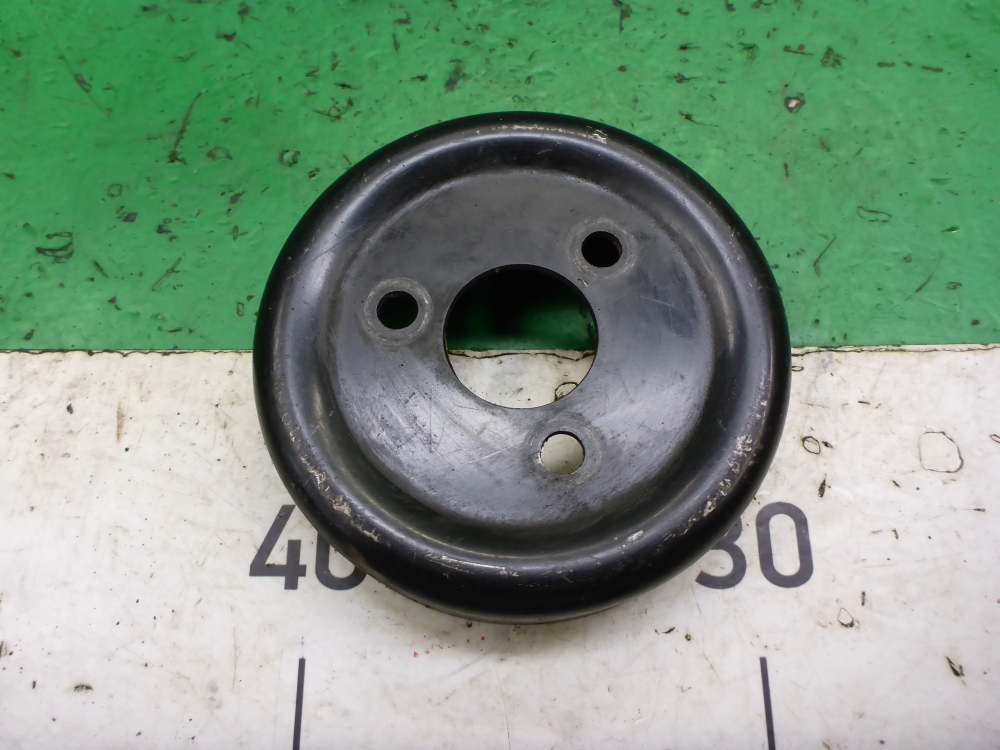 Шкив водяного насоса (помпы)
