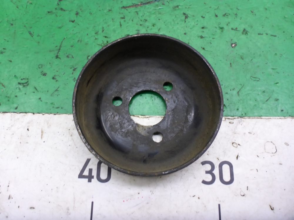 Шкив водяного насоса (помпы)