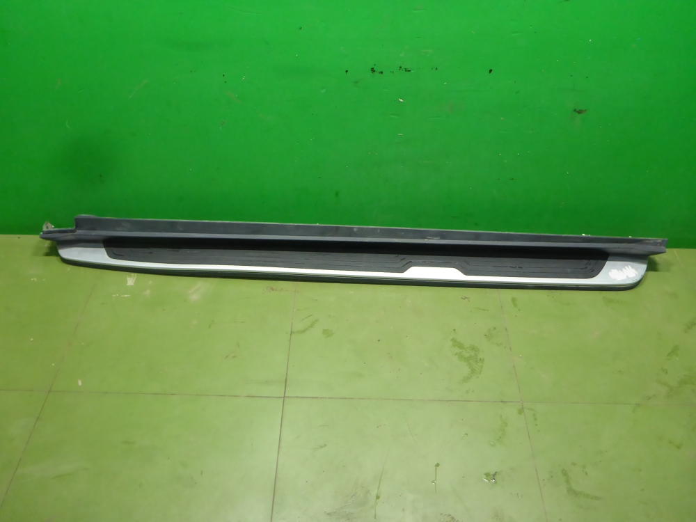 Подножка левая