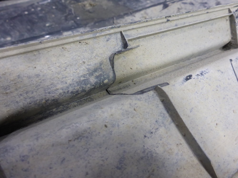 Подножка левая