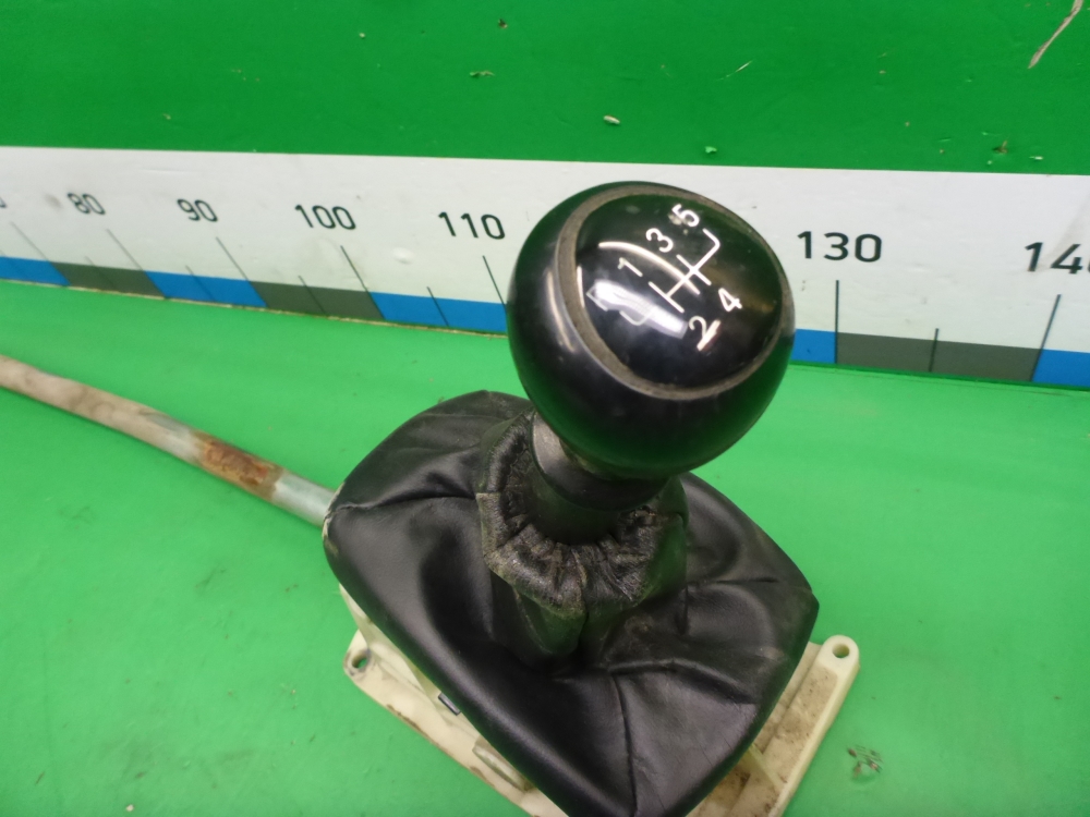 Кулиса МКПП / АКПП