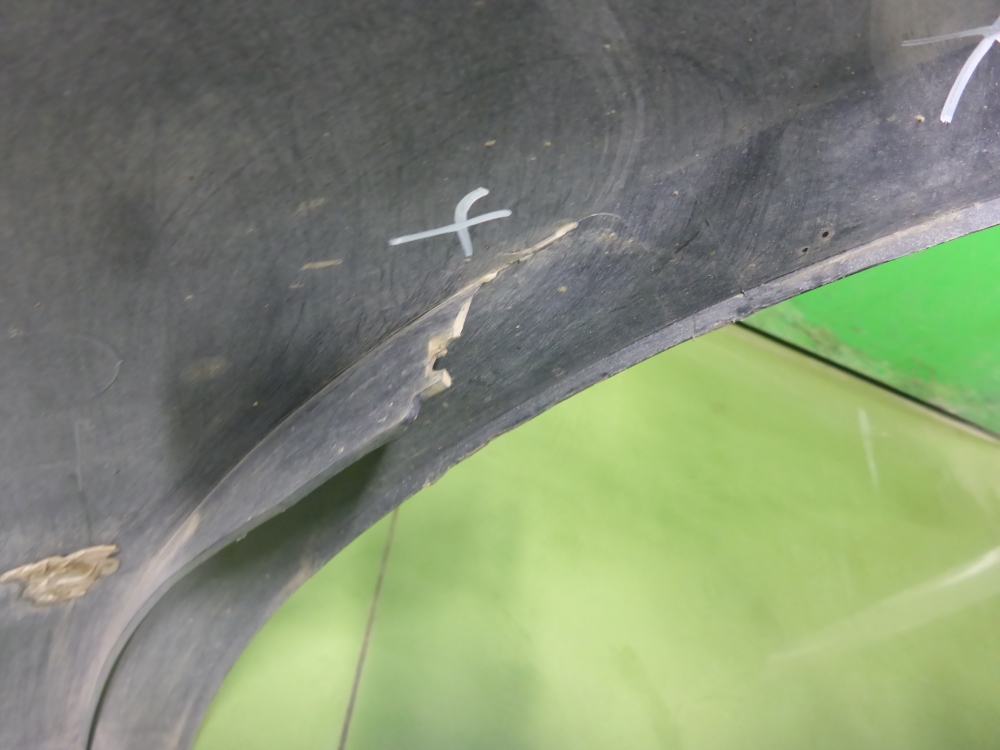 Бампер передний