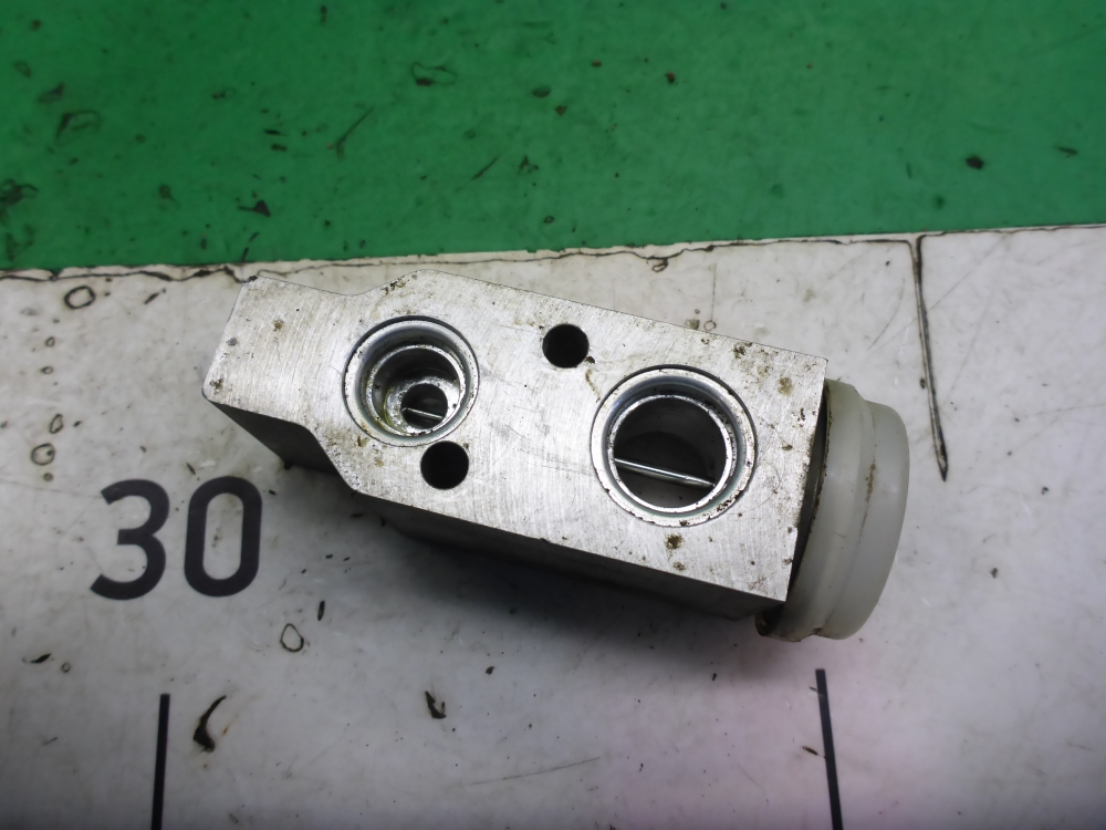 Клапан кондиционера