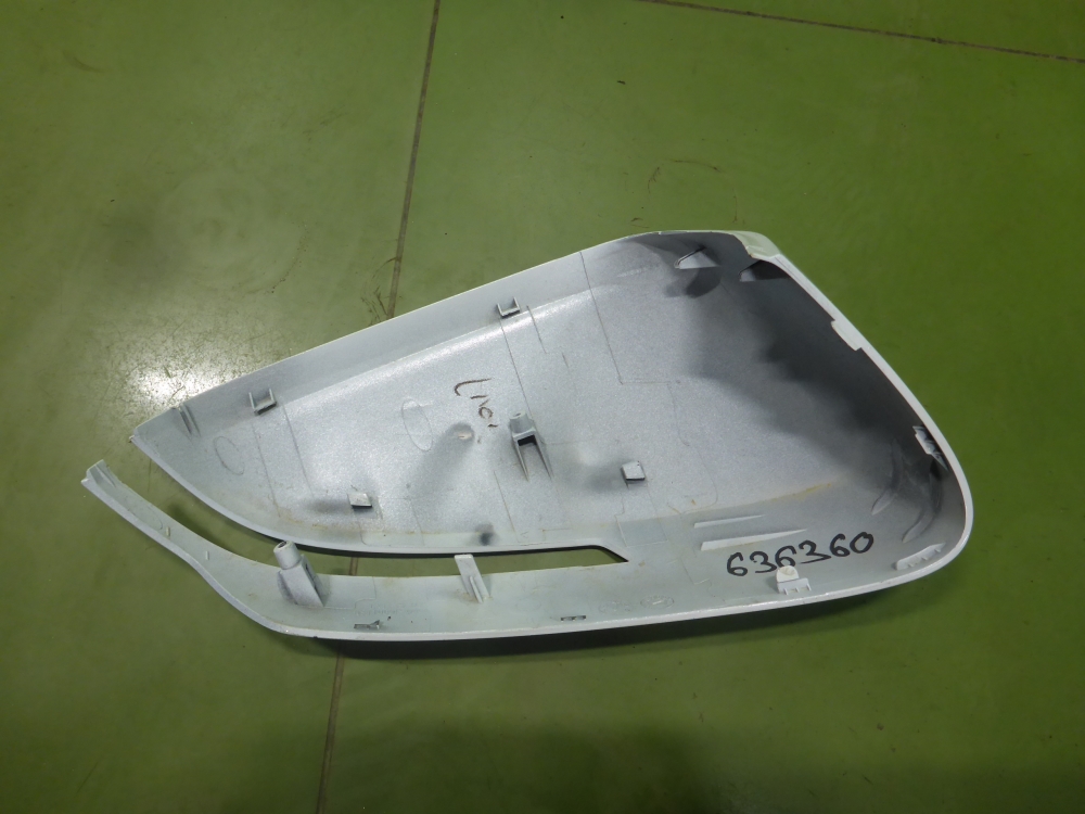 Накладка зеркала левого