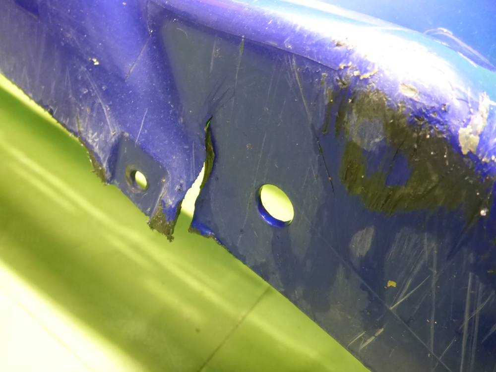 Бампер передний