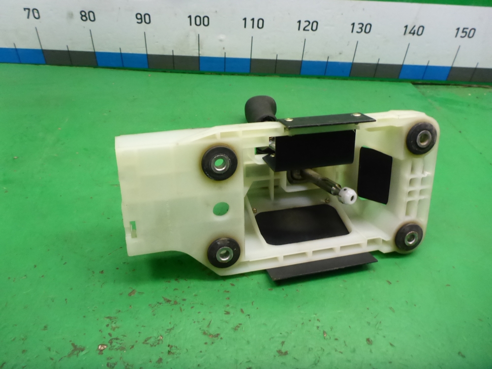 Кулиса МКПП / АКПП