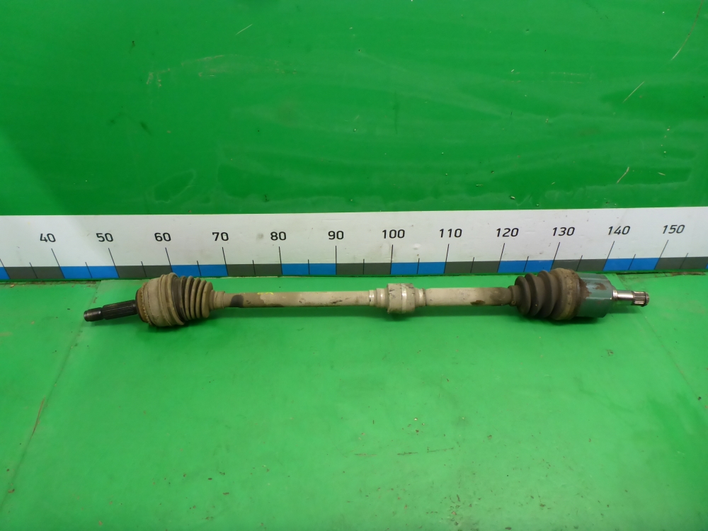 Полуось передняя правая