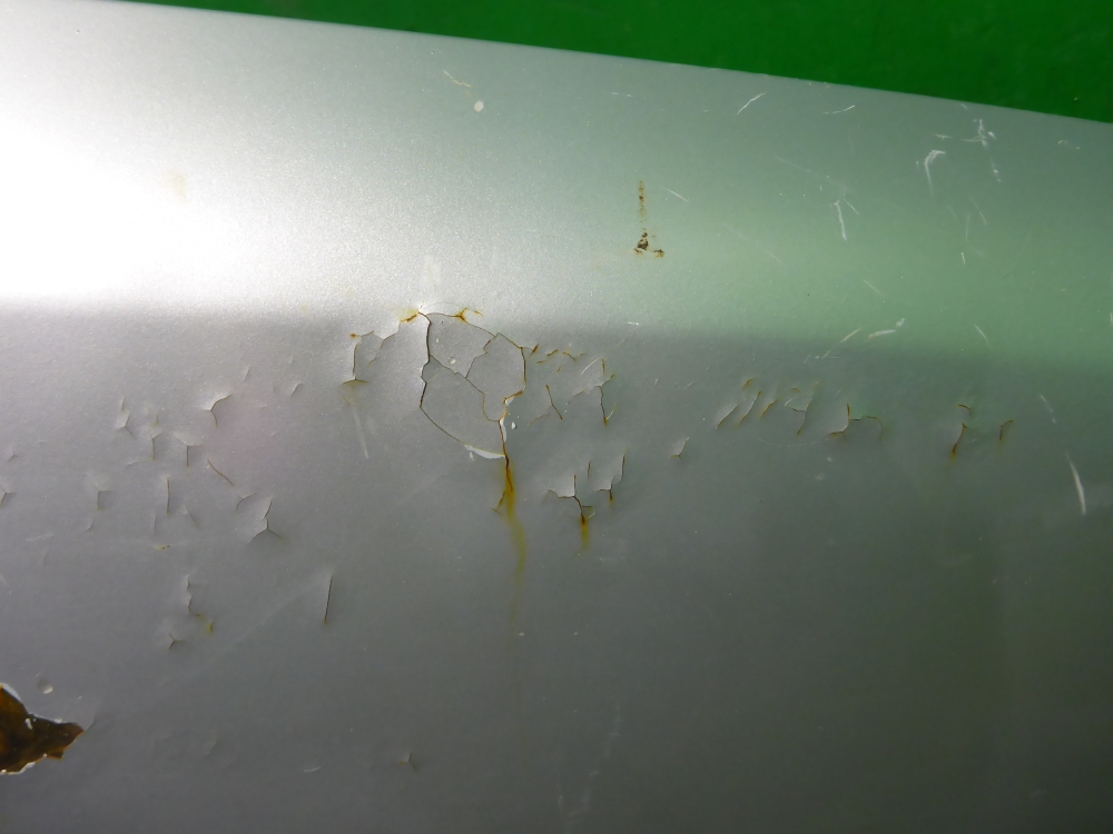 Крыло переднее правое