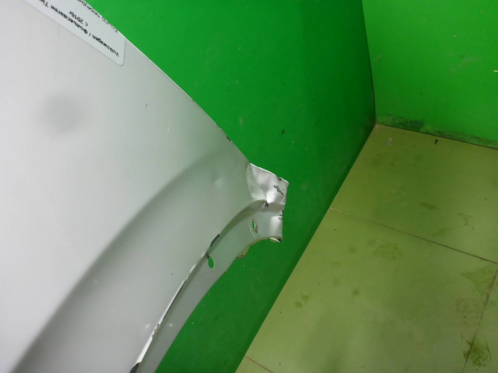 Крыло переднее левое