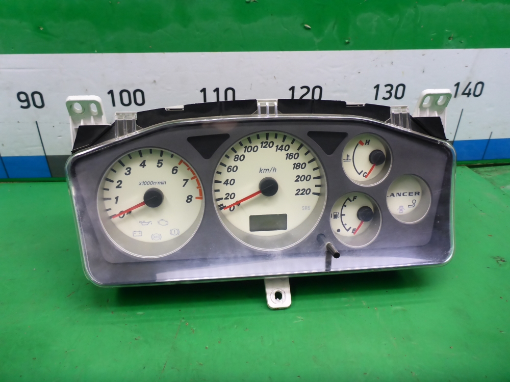 Панель приборов