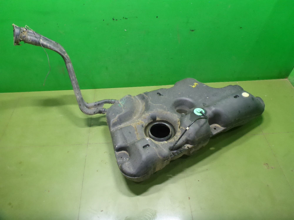 Бак топливный