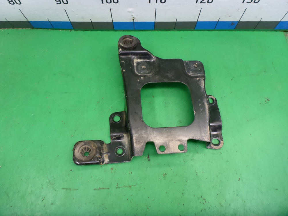 Кронштейн (сопут. товар)