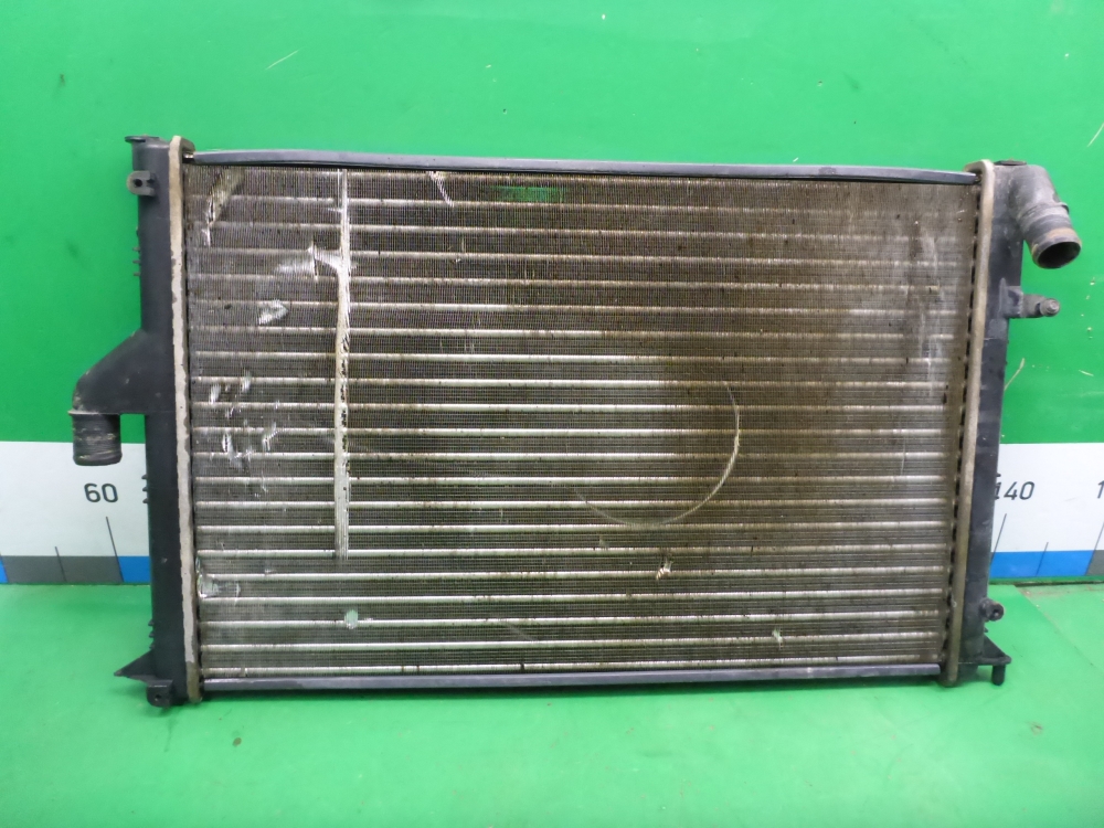 Радиатор охлаждения двигателя основной