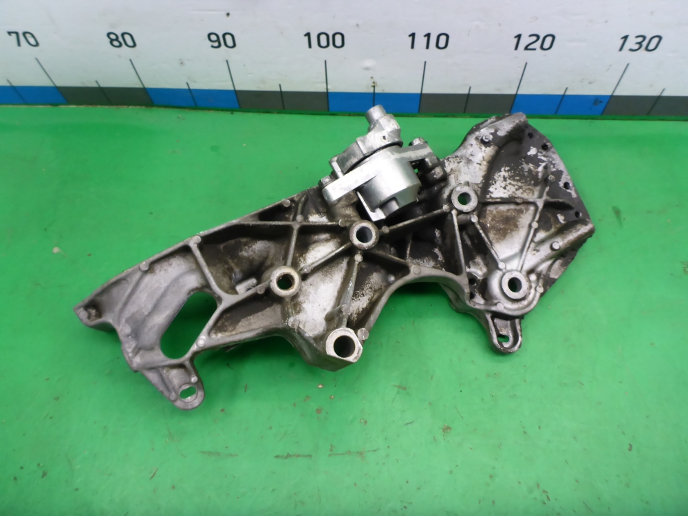 Кронштейн генератора