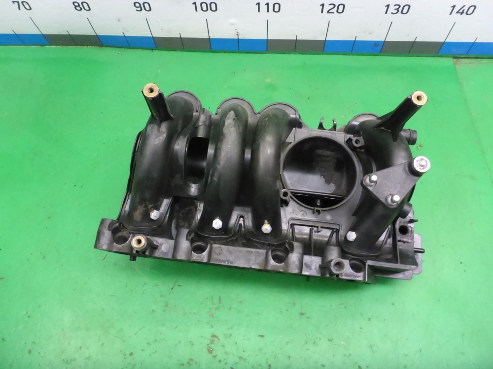 Коллектор впускной