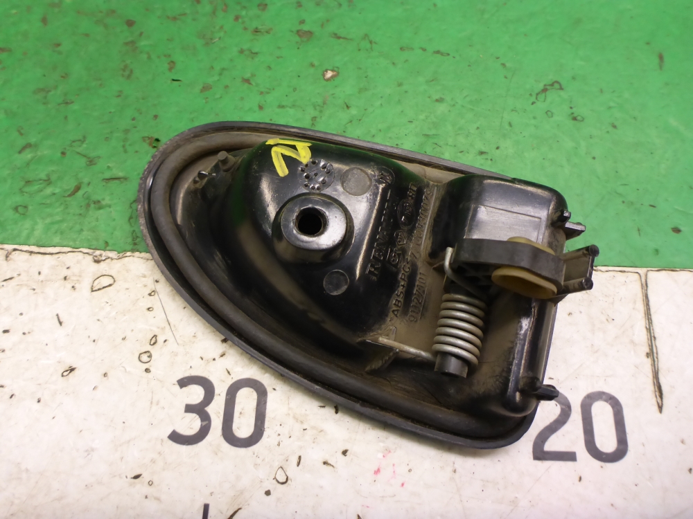 Ручка двери задней внутренняя правая