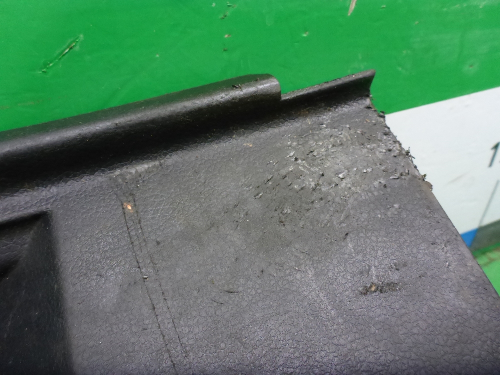 Обшивка багажника