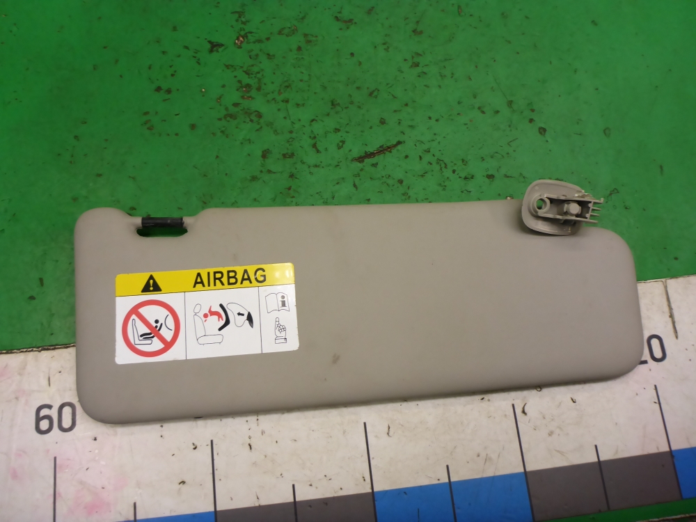 Козырек солнцезащитный