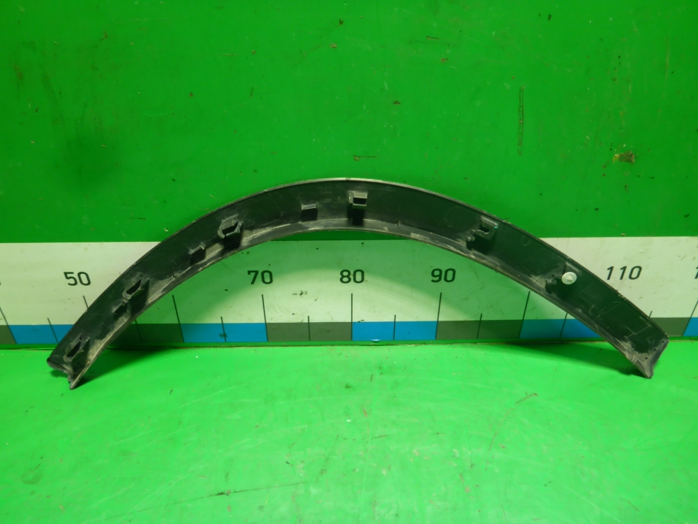 Накладка заднего крыла левого