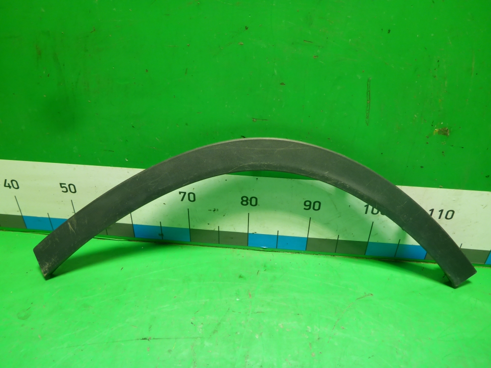 Накладка заднего крыла левого