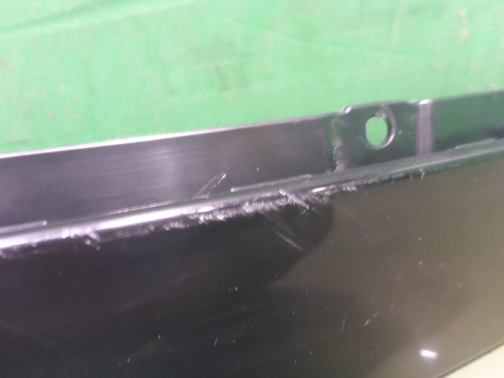 Накладка двери передней левой