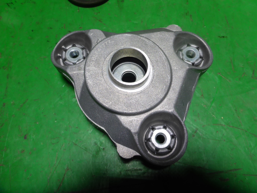 Опора переднего амортизатора