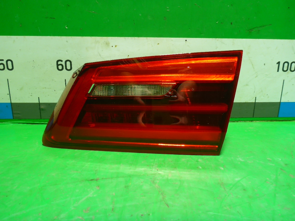 Фонарь задний внутренний правый