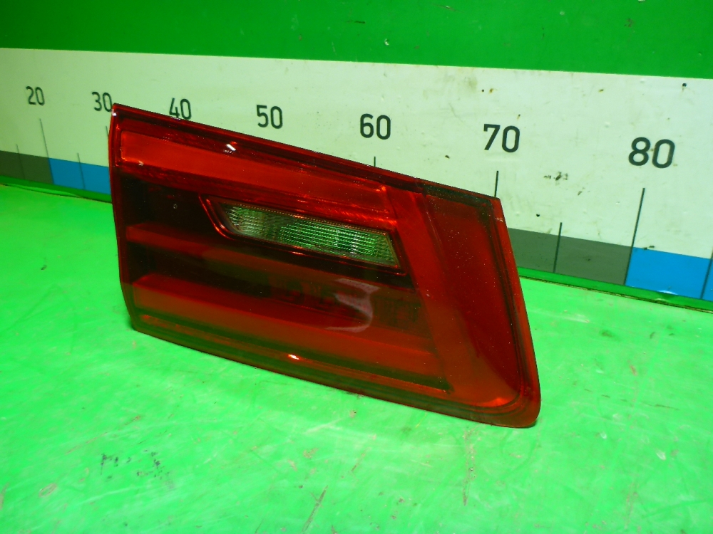 Фонарь задний внутренний левый