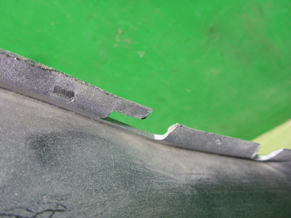 Бампер задний