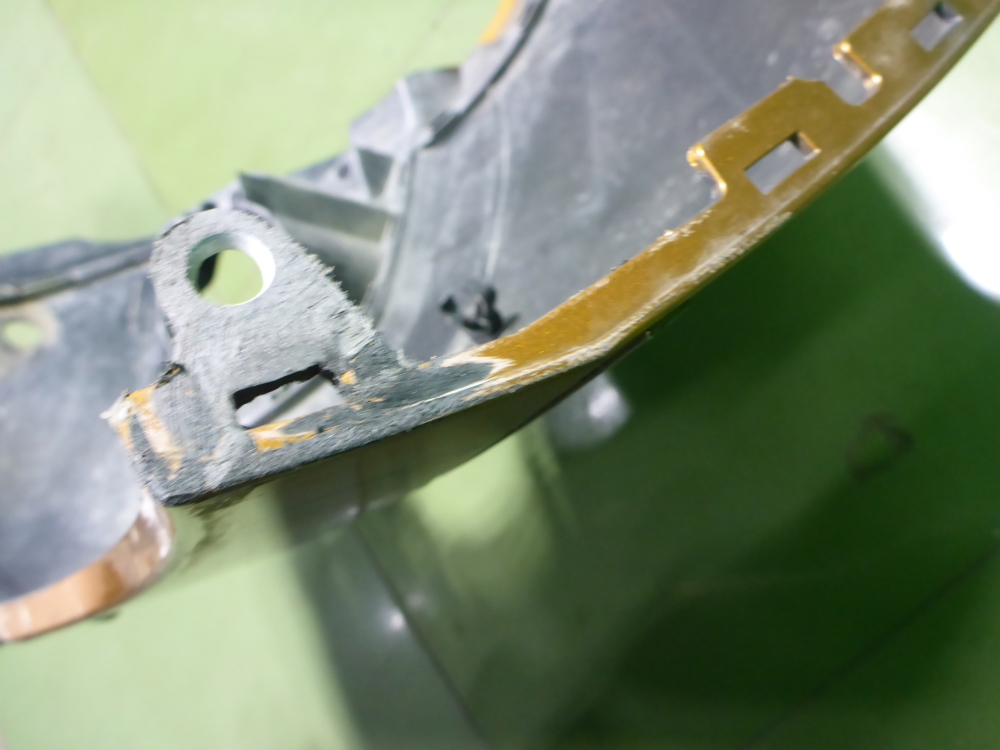 Бампер передний