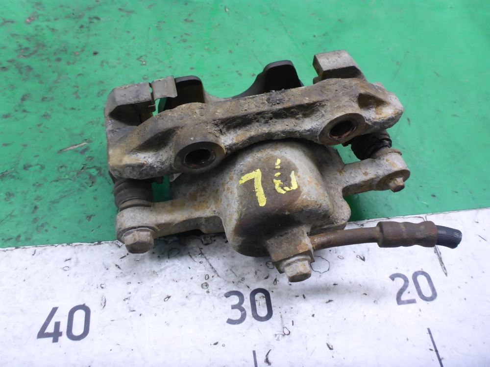 Суппорт передний левый